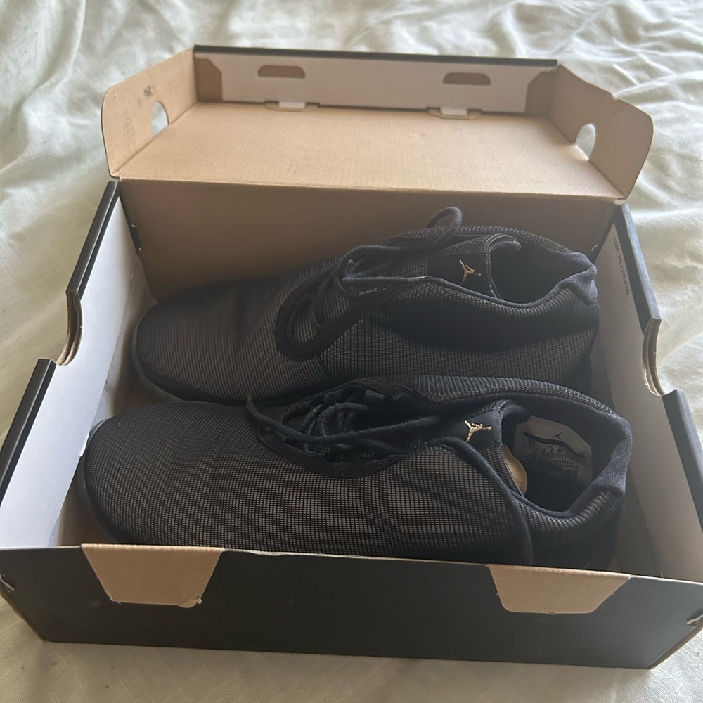 AIR JORDAN FUTURE BG